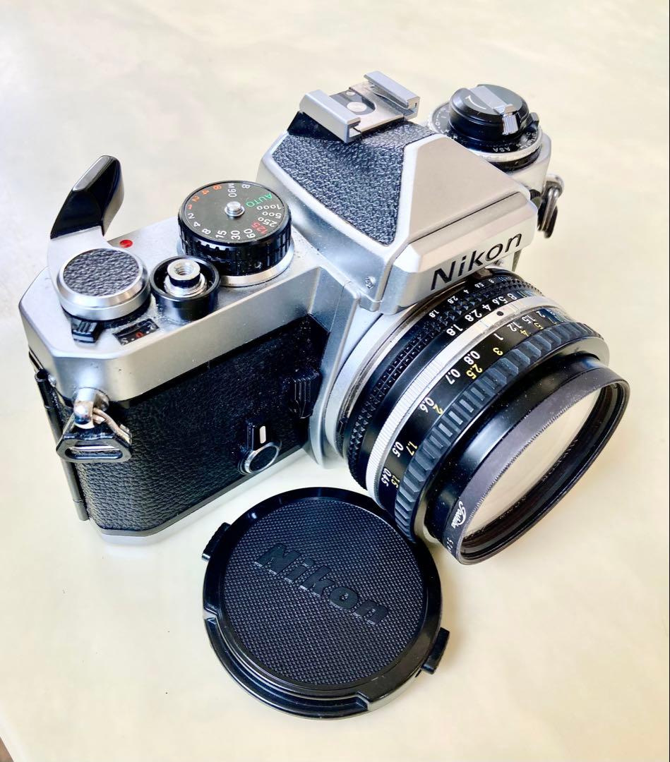 Nikon FE一眼レフカメラ Nikkor 50mm f/1.8 革ケース付き