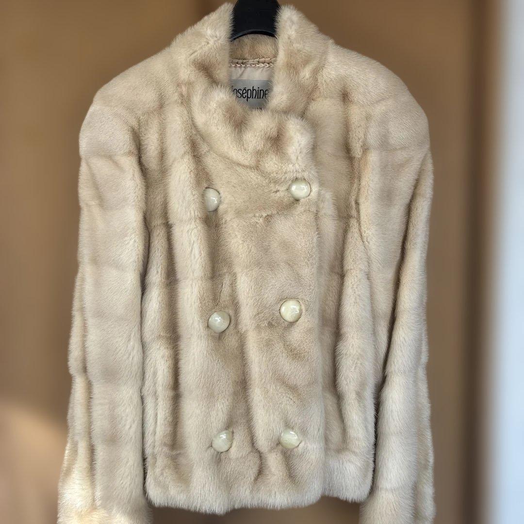 サガミンク7号ショート丈コート　カラーアイボリー・ベージュ