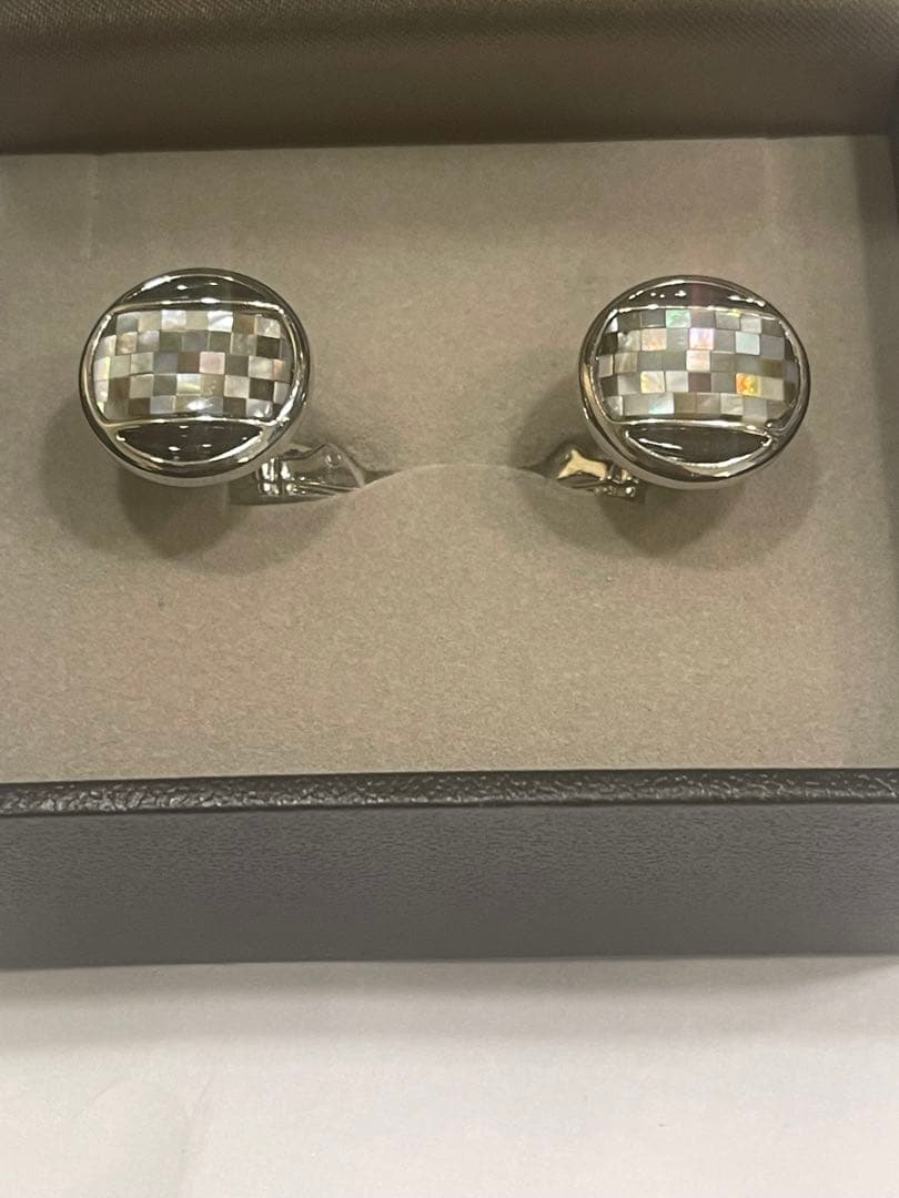 【最終値下げ】タテオシアンカフス