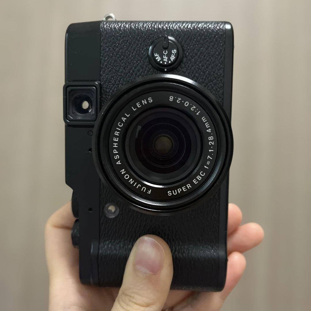 美品　Fujifilm X10 コンパクトデジタルカメラ