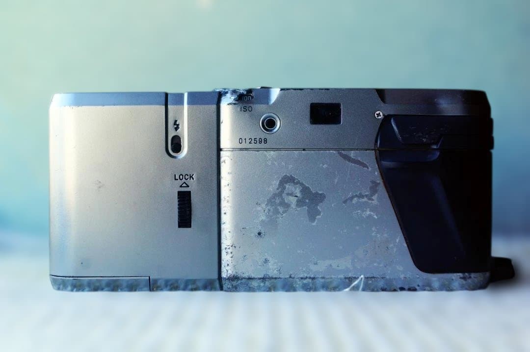 【ジャンク】初代 CONTAX T 35mmフィルムカメラ【ストロボ付き】