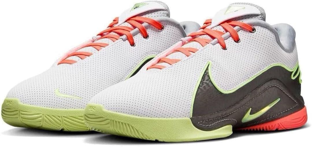 ナイキ 26 レブロン 22 スニーカー バスケ シューズ バッシュ 靴