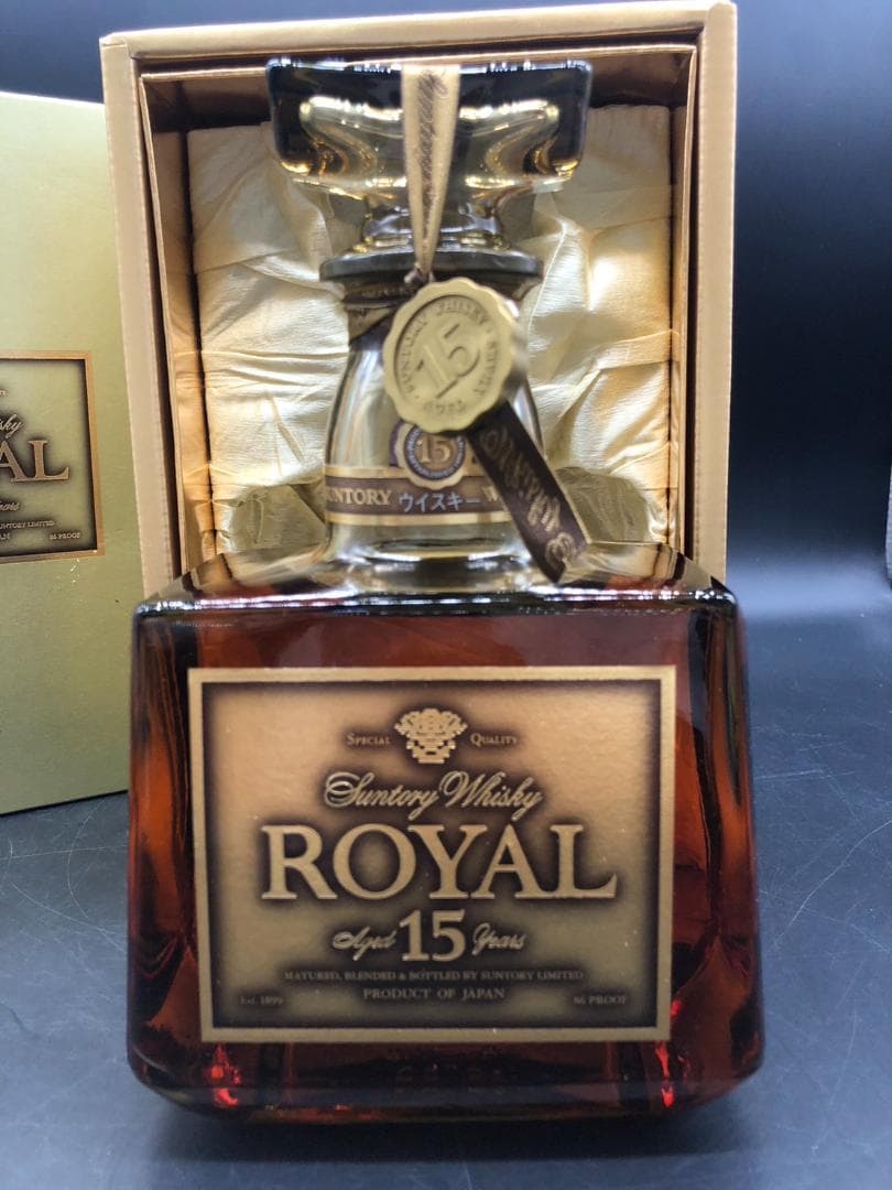 未開栓 サントリーウイスキー ローヤル 15年 ゴールドラベル 750ml