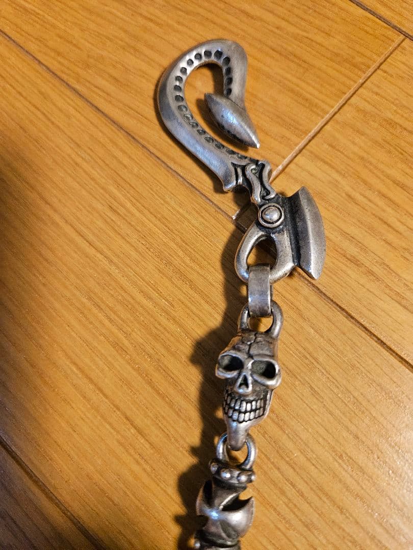 スカルデザイン ウォレットチェーン　トラヴィス？