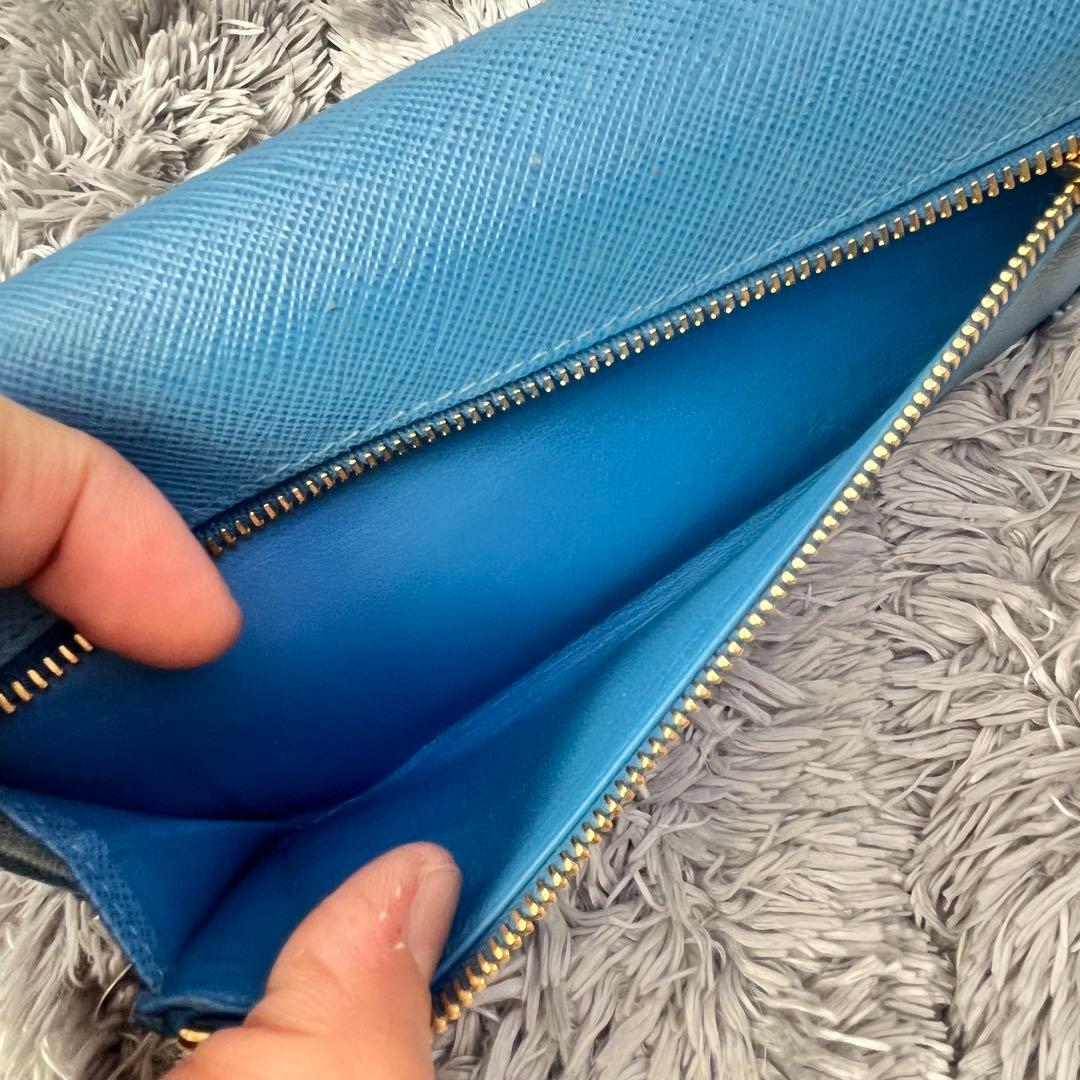 良品✨PRADA サフィアーノ　メタルロゴ　ライトブルー　レディース　長財布