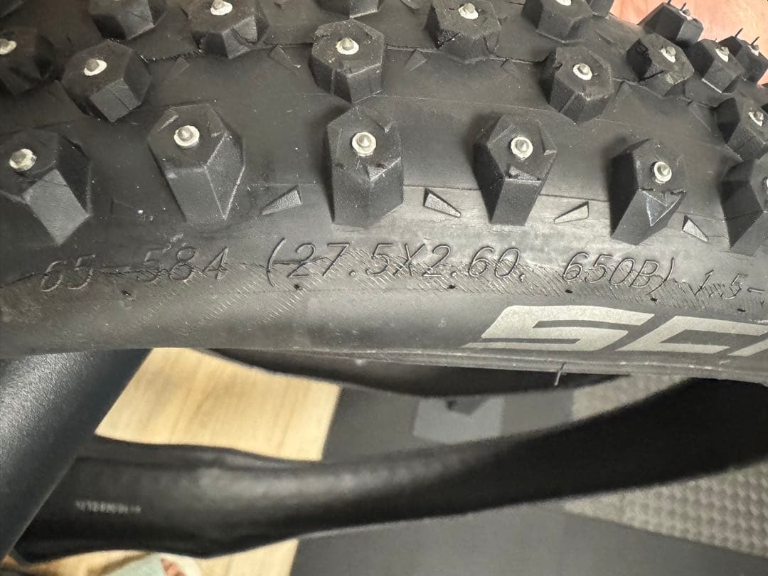 SCHWALBE ICE SPIKER PRO 27.5x2.6　2本セット