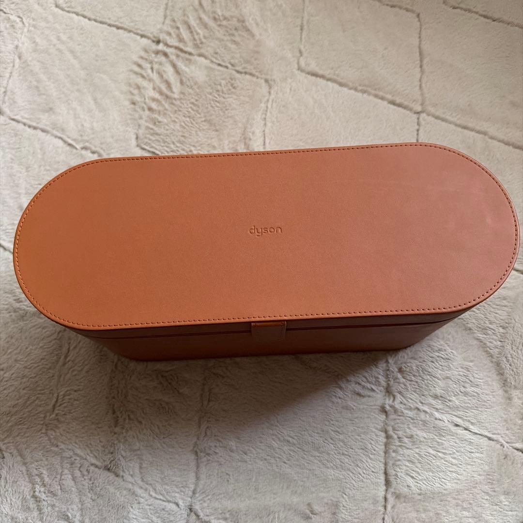 Dyson Airwrap ヘアスタイラー