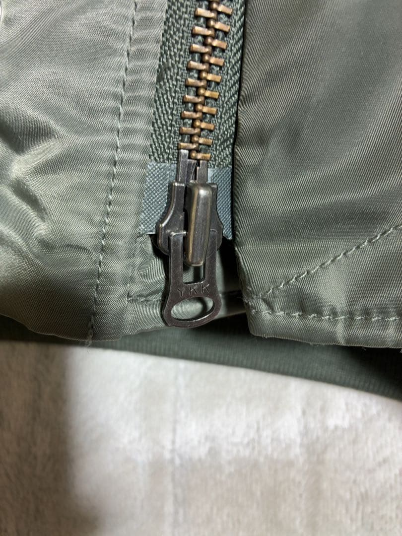 BEAMS N-2Bフライトジャケット　カーキ ビームス