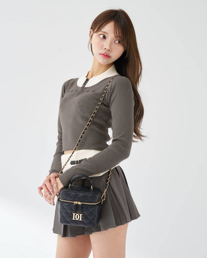 ダーリッチ キルティングスクエアミニバッグ 黒 バッグ