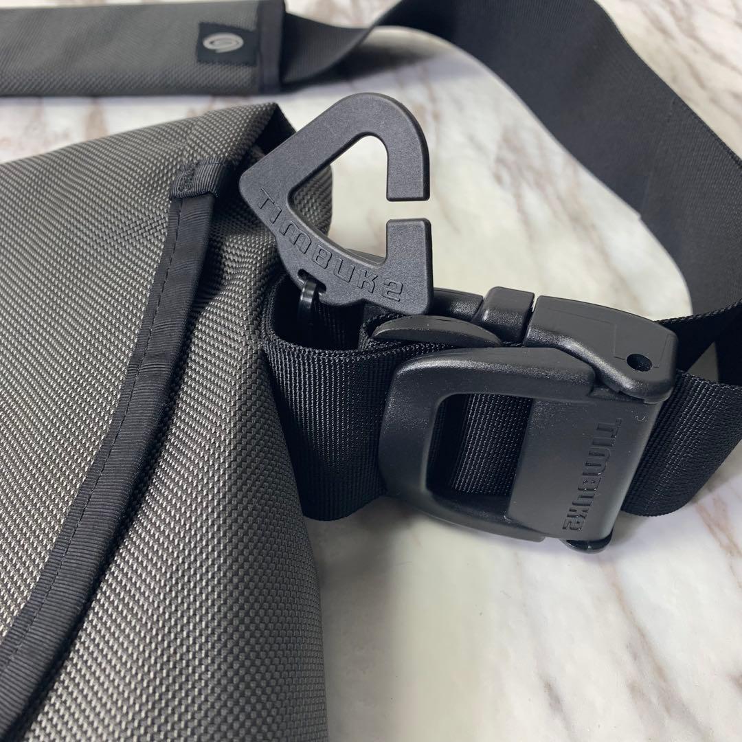 美品 TIMBUK2 メッセンジャーバッグ S ブラック オレンジ 渦巻き刺繍