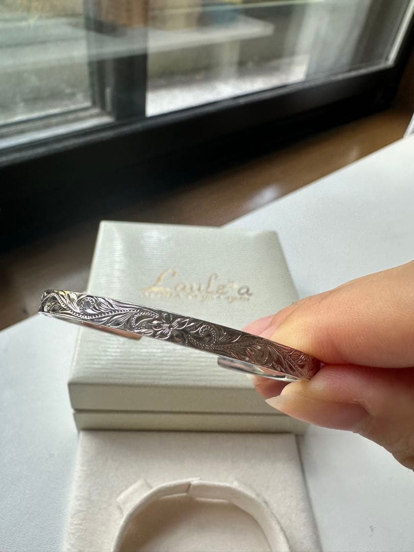 ハワイアンジュエリー　バングル