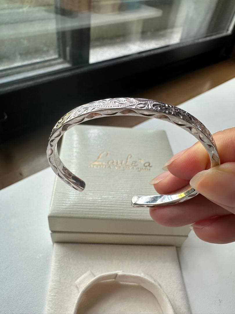 ハワイアンジュエリー　バングル