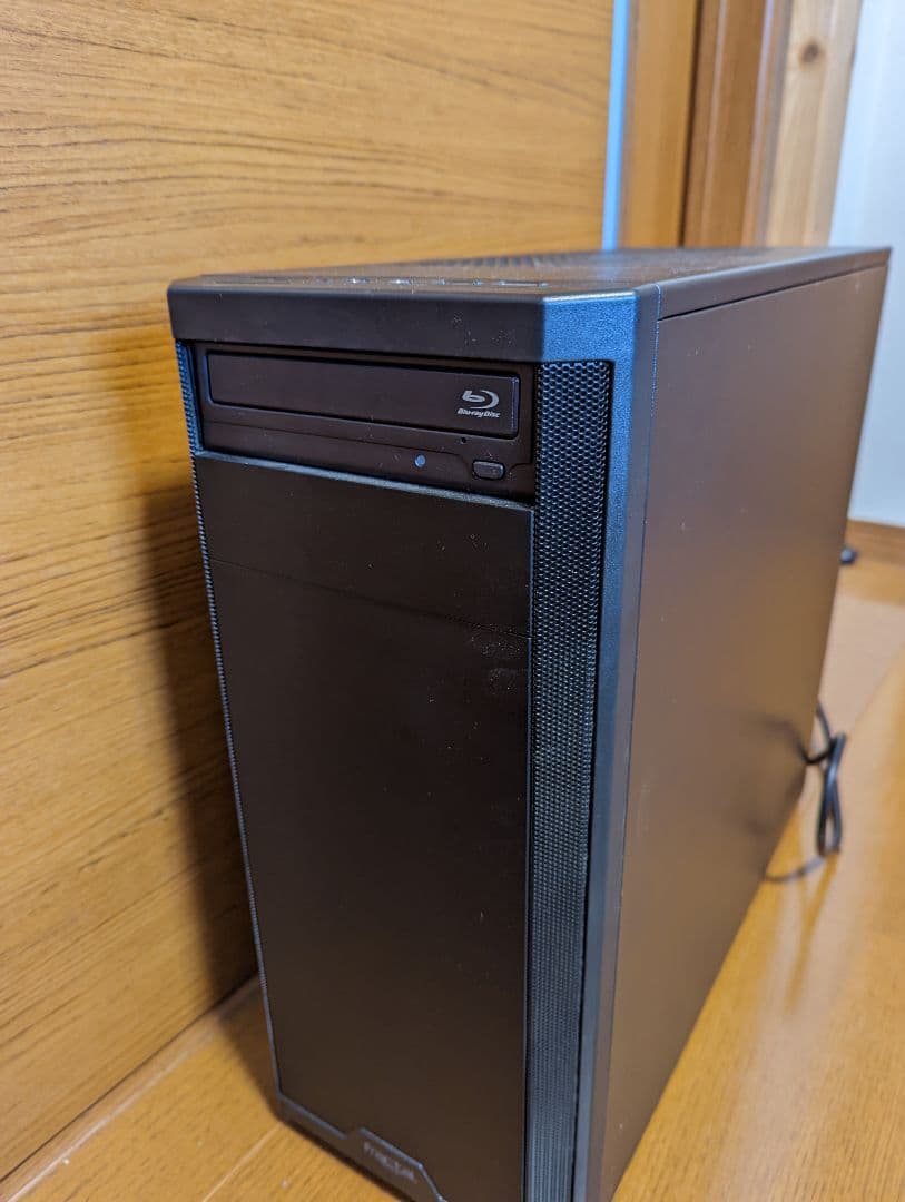 自作PC Core i3 SSD25OGB+HDD1TB メモリ8G
