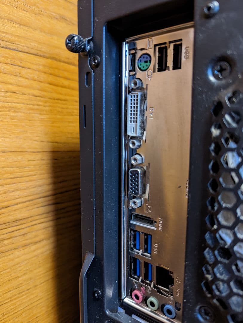 自作PC Core i3 SSD25OGB+HDD1TB メモリ8G