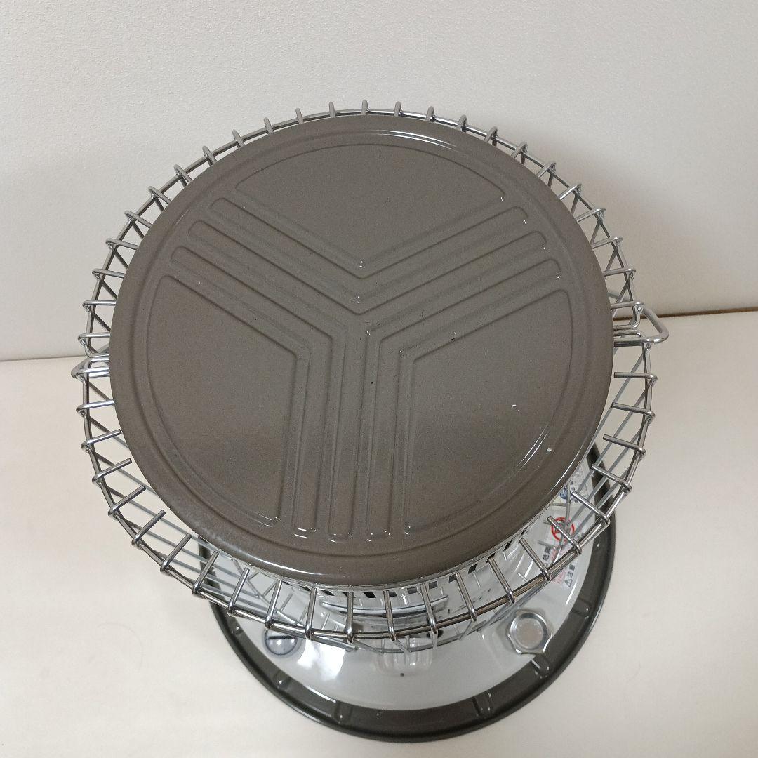 美品　2022年製　トヨトミ 石油ストーブ KS-67H　説明書付