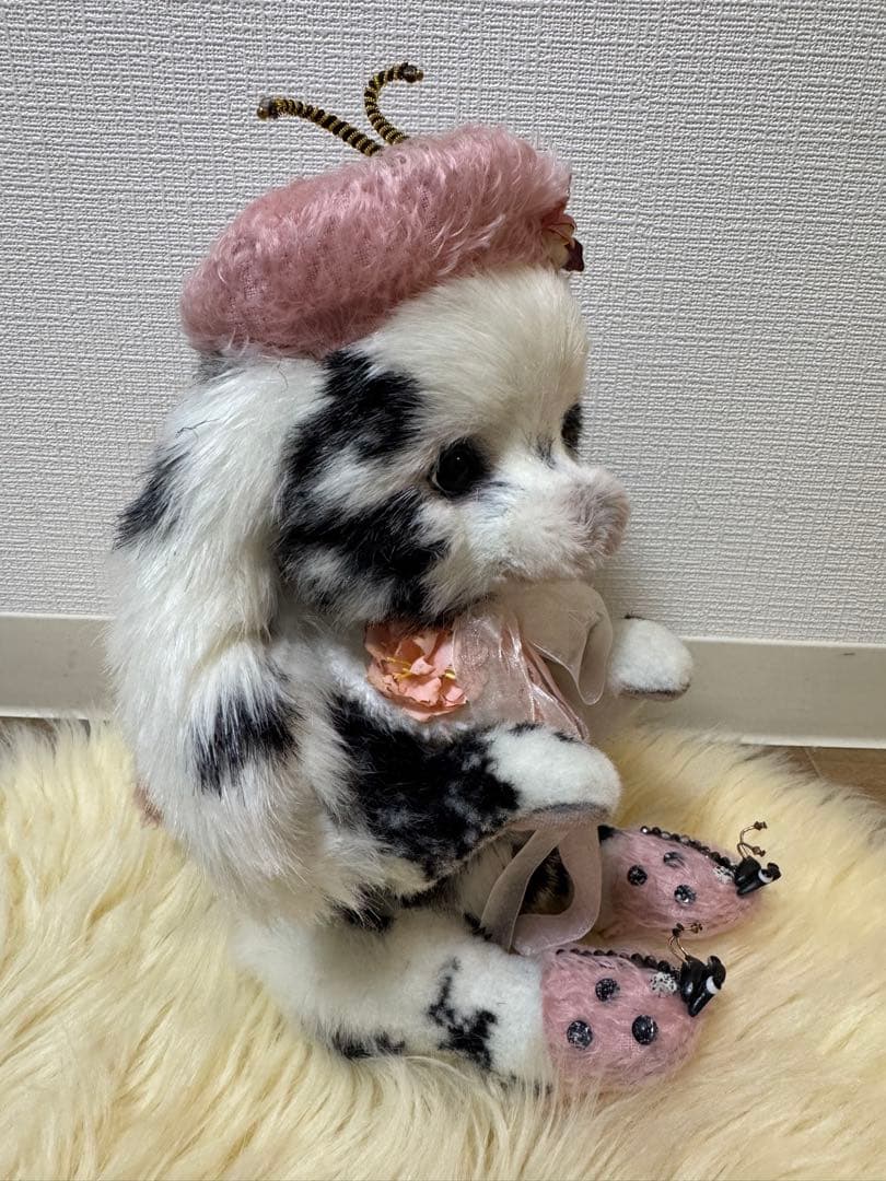 海外作家様作　アートドール　てんとう虫コスチュームのうさぎ