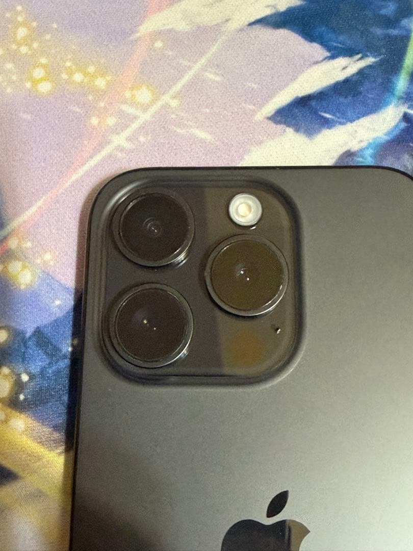 Y*f様 超美品 iPhone 15 pro ブラックチタニウム 256GB 即