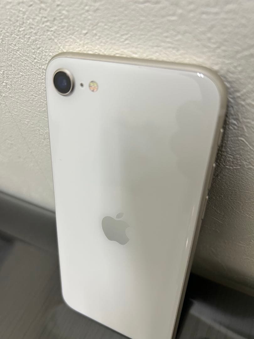 iPhone SE 第3世代 64GB