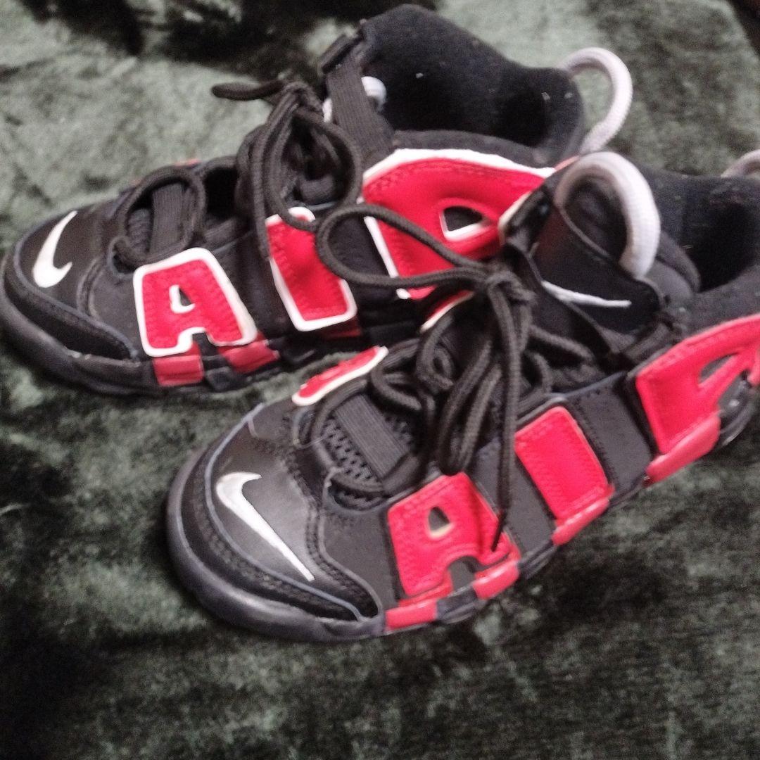 Nike モアテン　黒 赤 スニーカー　18.5 美品