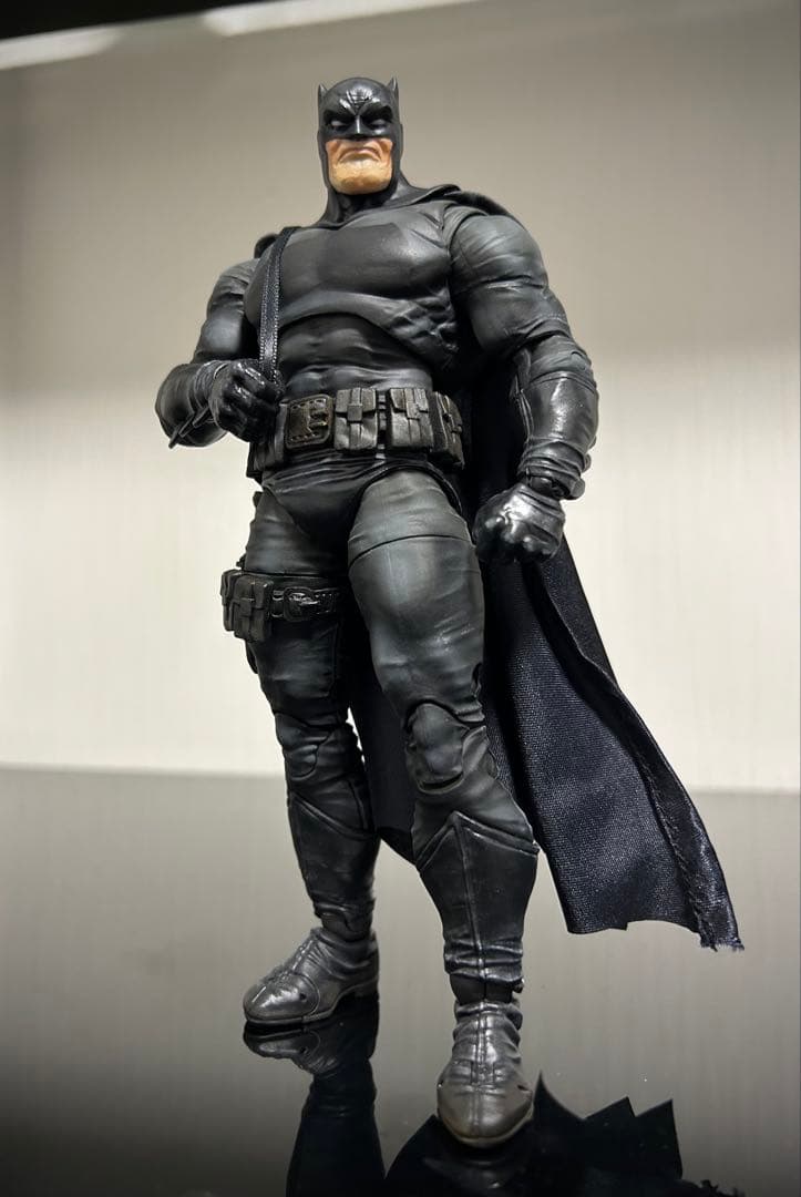 DCマルチバース　バットマン ダークナイトリターンズ フィギュア　カスタム品