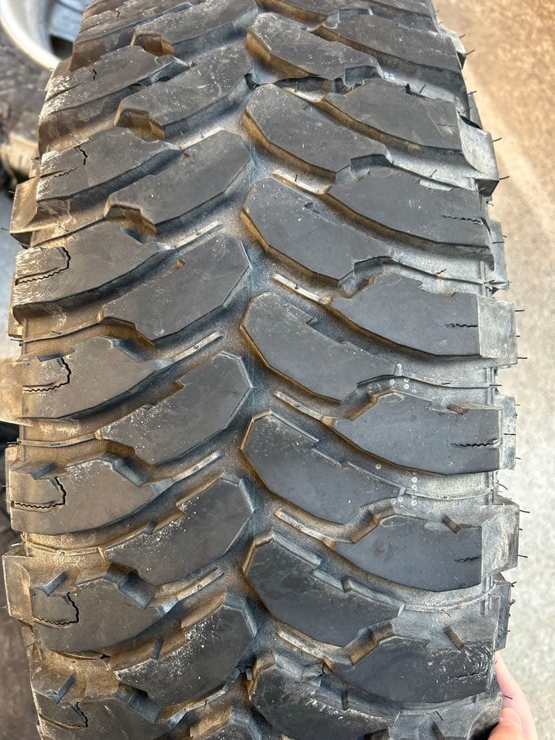 285/75R16 6穴COMFORSER CF3000 ランクル等