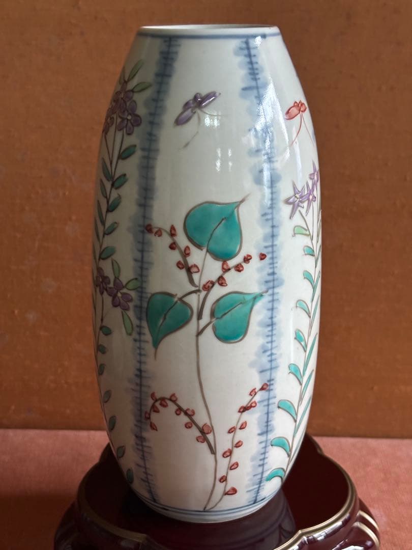 五代佐藤走波62才作色絵窓割萩犬草蝶文筒形花瓶　一点物　未使用