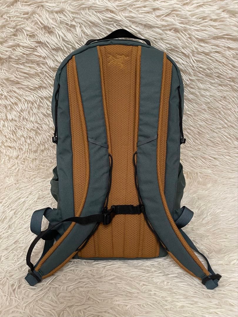 アークテリクス マンティス 16 バックパック リュック グリーン オリーブ