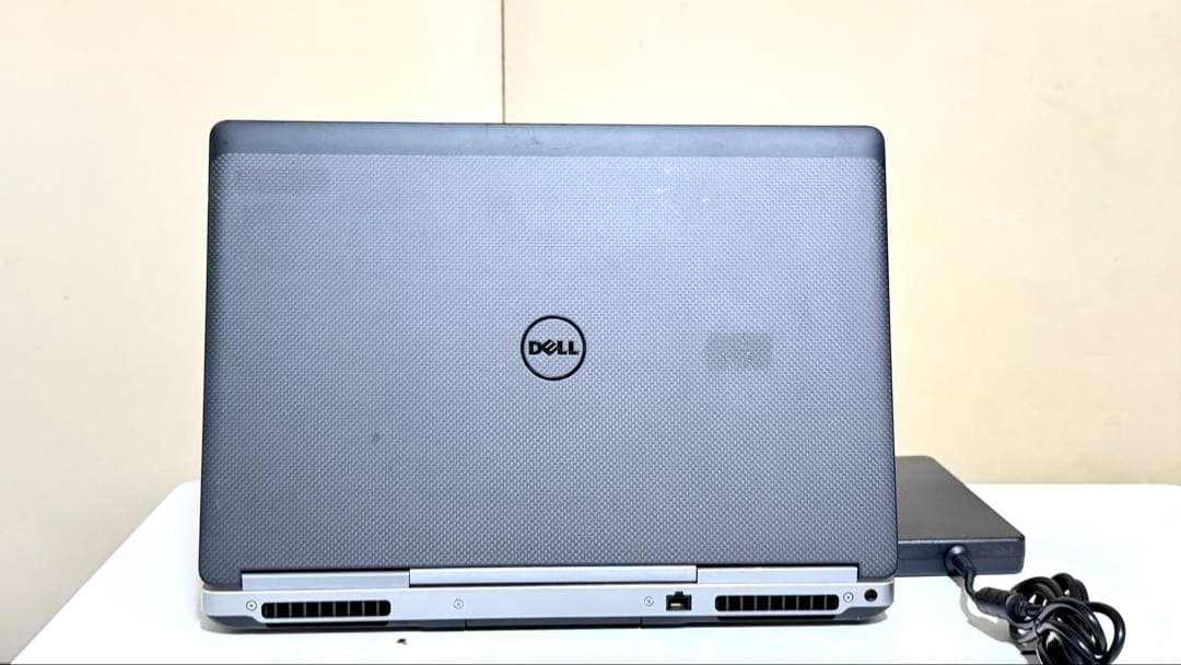 p*e様 precision 7720 xeon E3-1575m v5 p40