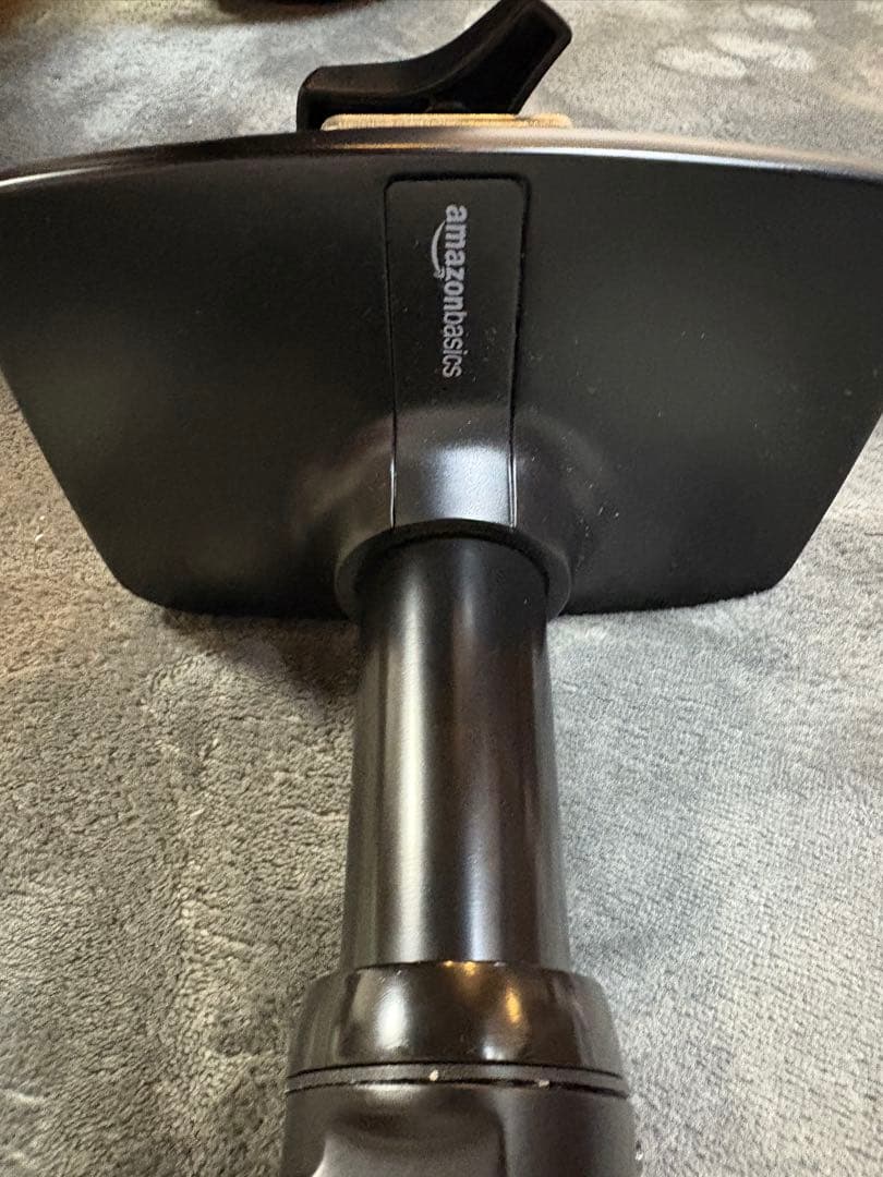 モニターアームamazonベーシック+プロテクター