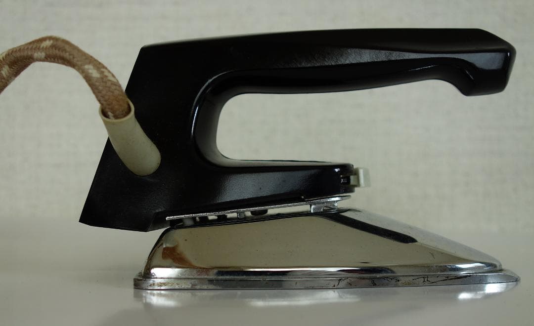 骨董　ナショナル キューティ N1-111 通電可 アンティーク ミニアイロン