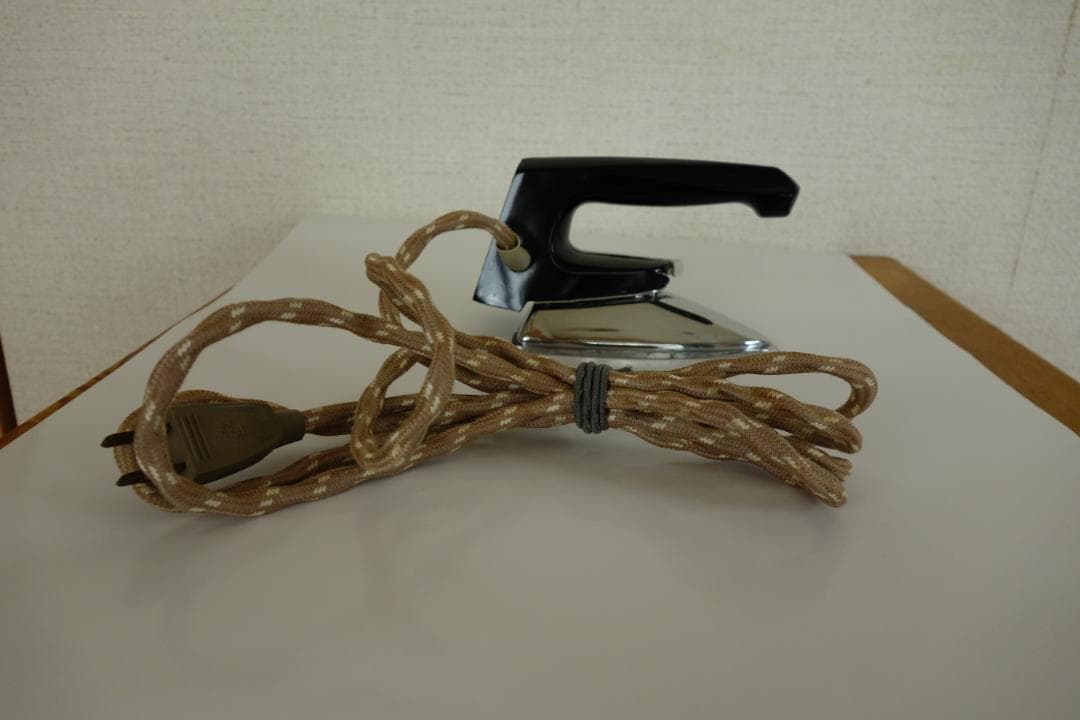 骨董　ナショナル キューティ N1-111 通電可 アンティーク ミニアイロン