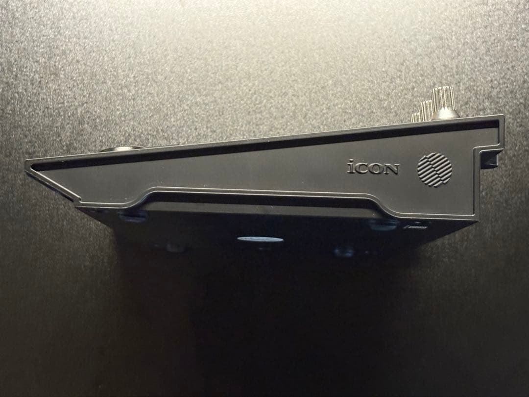 ICON DIGITAL P1 NANO フィジカルコントローラー