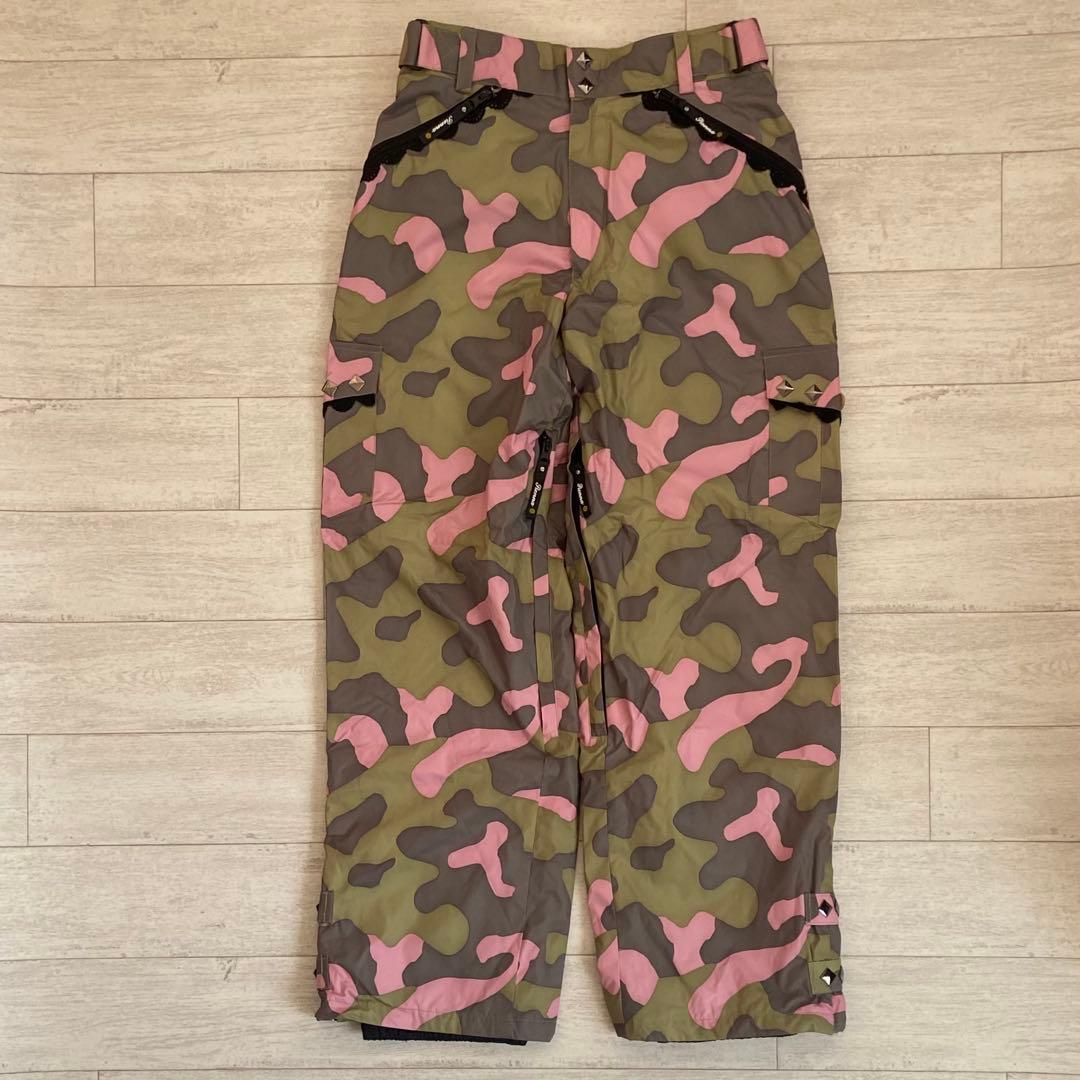 美品☆スノーボードウェアセット／カモフラージュピンク／スタッズ・レース・ファー付