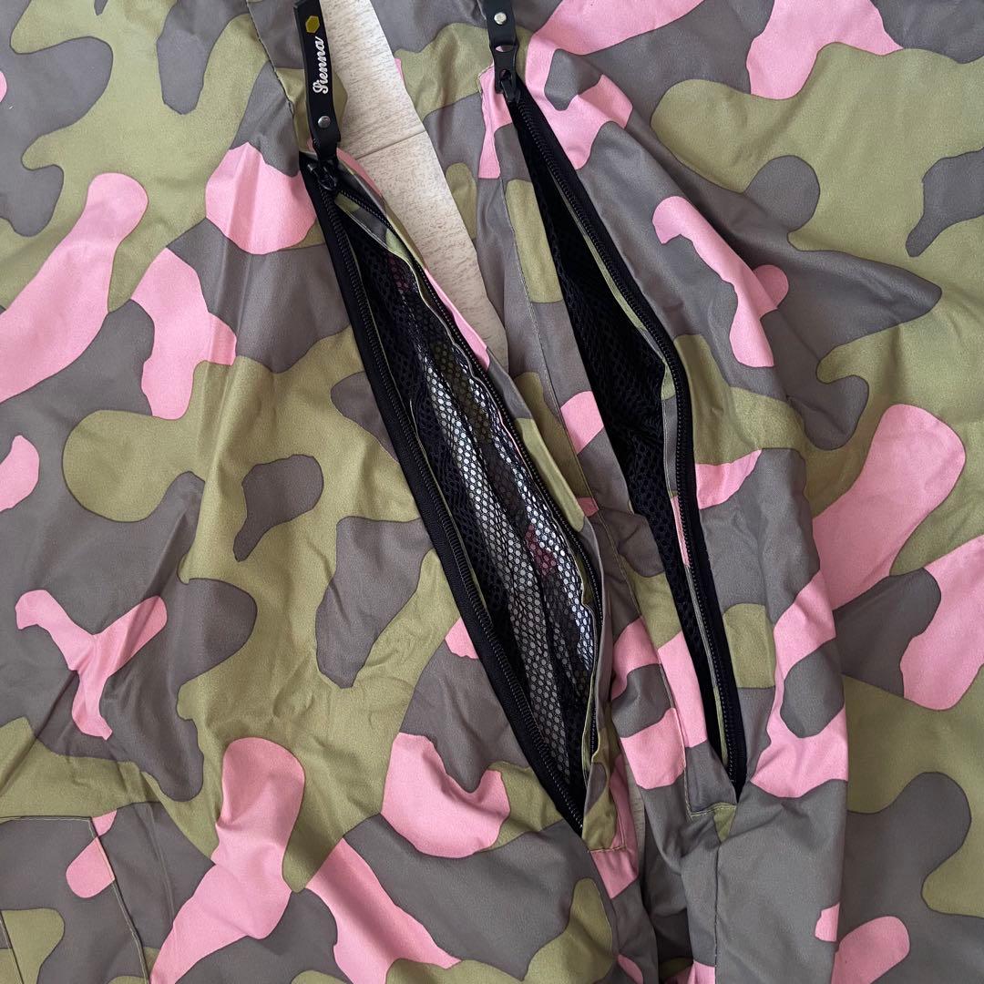 美品☆スノーボードウェアセット／カモフラージュピンク／スタッズ・レース・ファー付