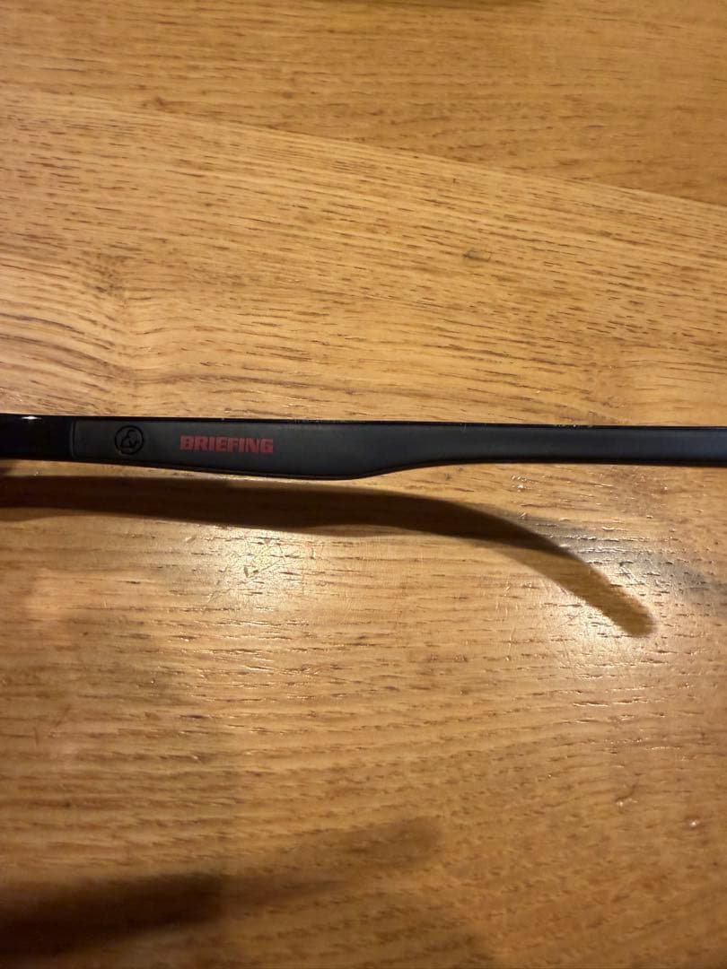 ブリーフィング×アイヴォル　コラボサングラス