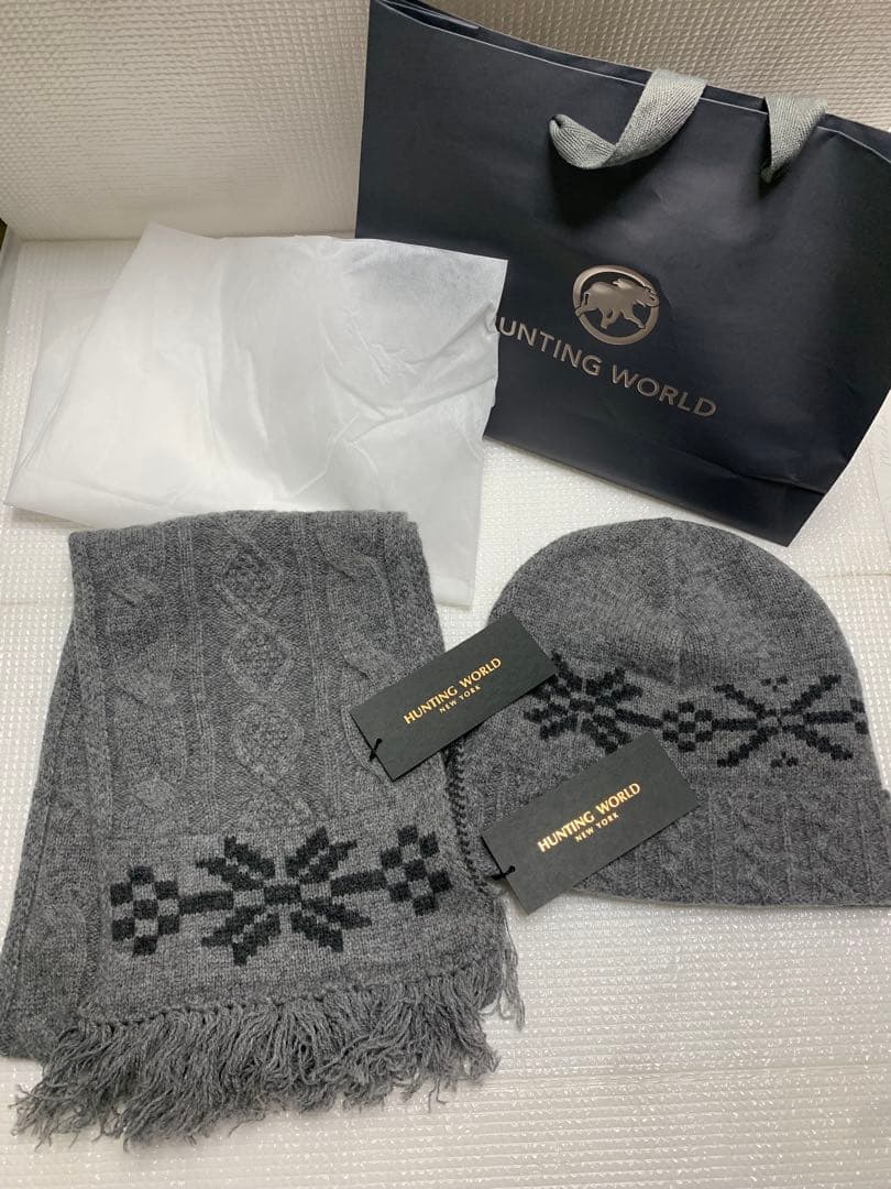 HUNTING WORLD 新品未使用ラムウールマフラー＋ニットキャップセット