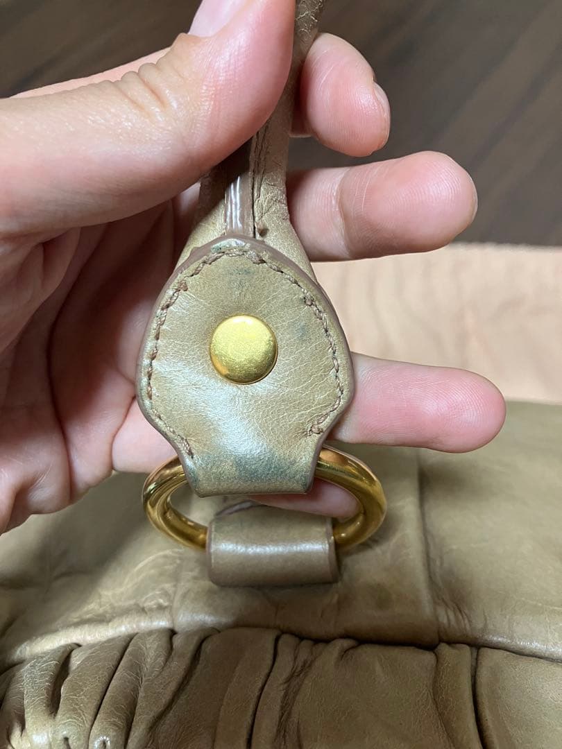 MIU MIUショルダーバッグ/2wayレザー ベージュ（正規品です）