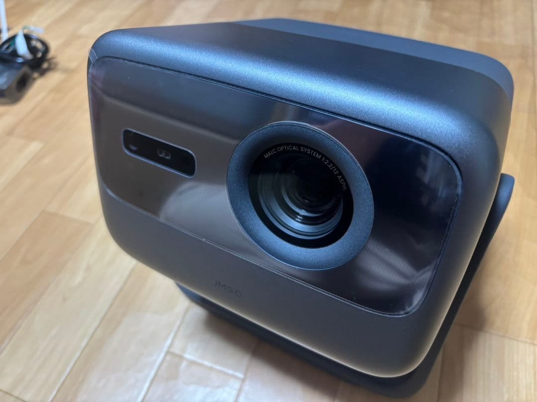 JMGO N1 ultra 4K対応3色レーザープロジェクター