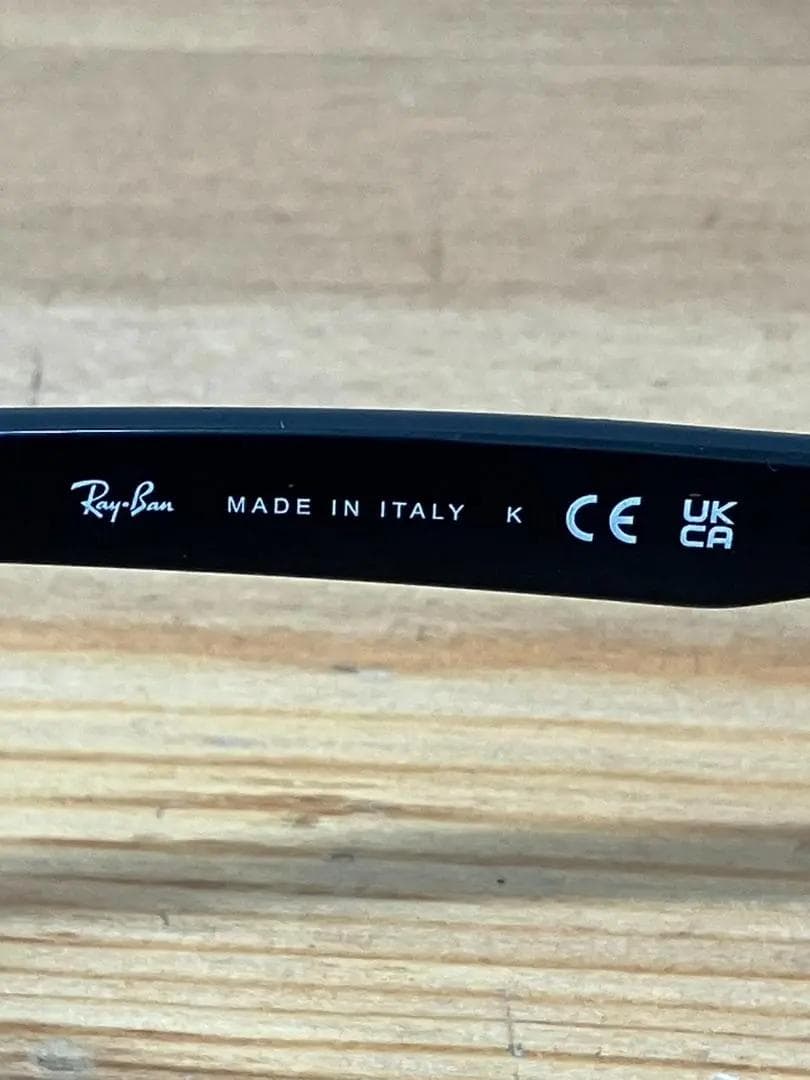 ほぼ未使用　Rayban　レイバン　RB4259-F　53□20　箱　ケース