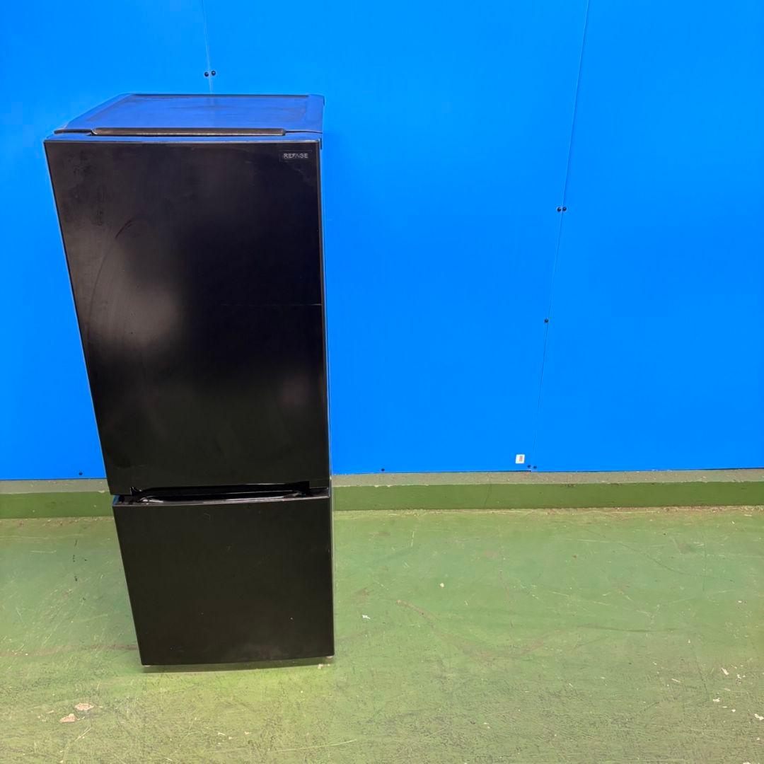 681 ヤマダセレクト冷蔵庫　100L強　右開き　小型　一人暮らし　2ドア　黒色