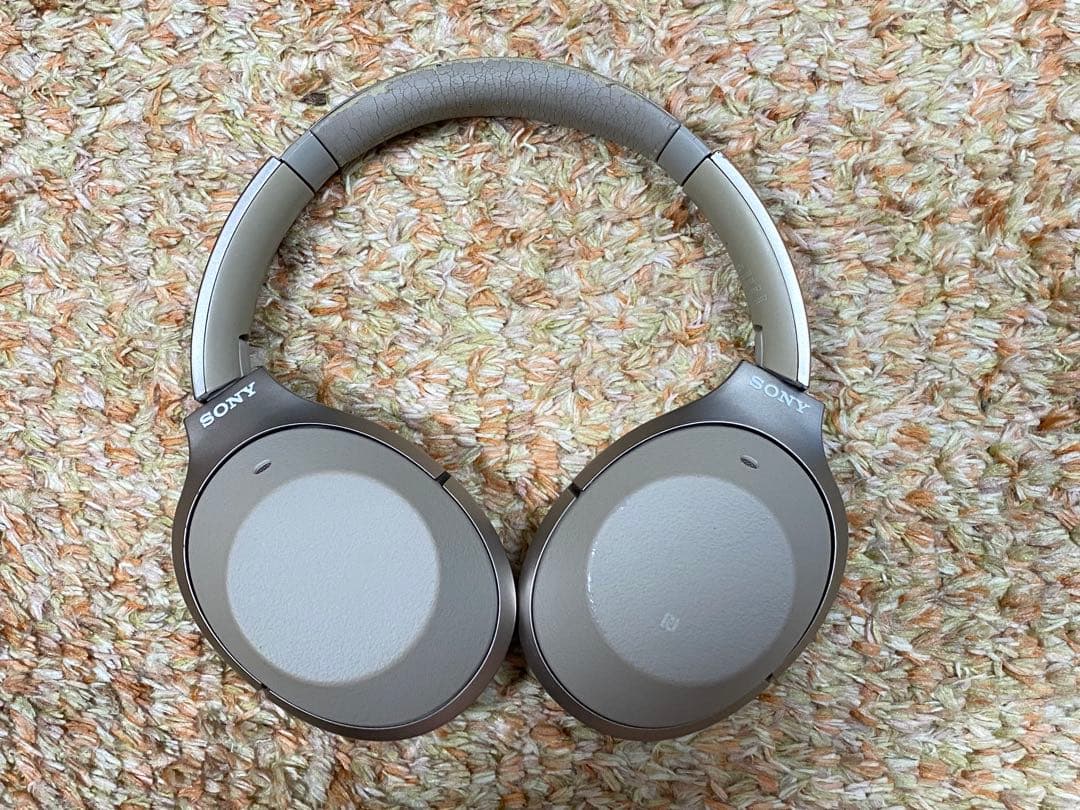 SONY ワイヤレスヘッドホン ケース付き
