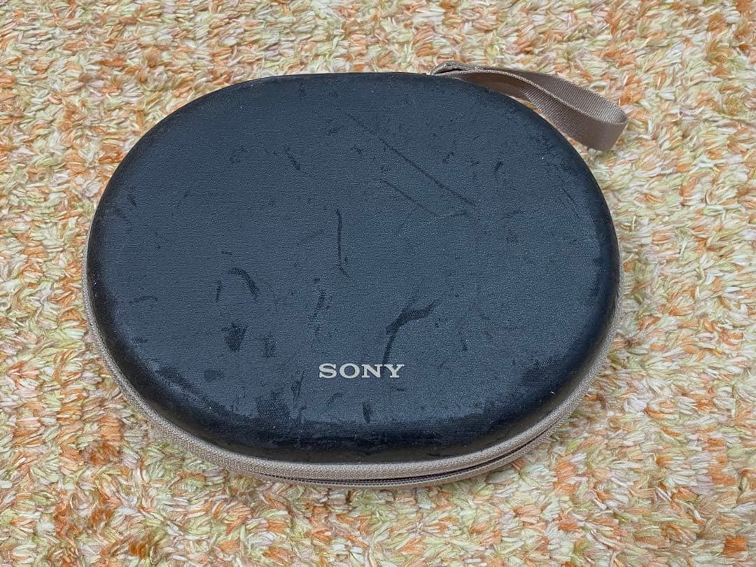 SONY ワイヤレスヘッドホン ケース付き