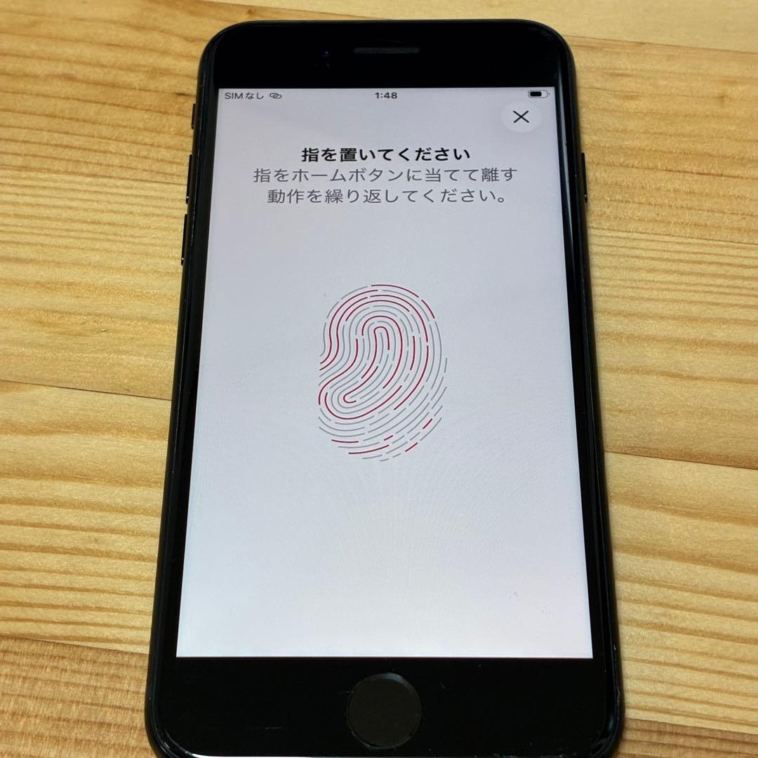 a*i様 バッテリー新品　iPhoneSE第3世代64GB SIMフリー　美品