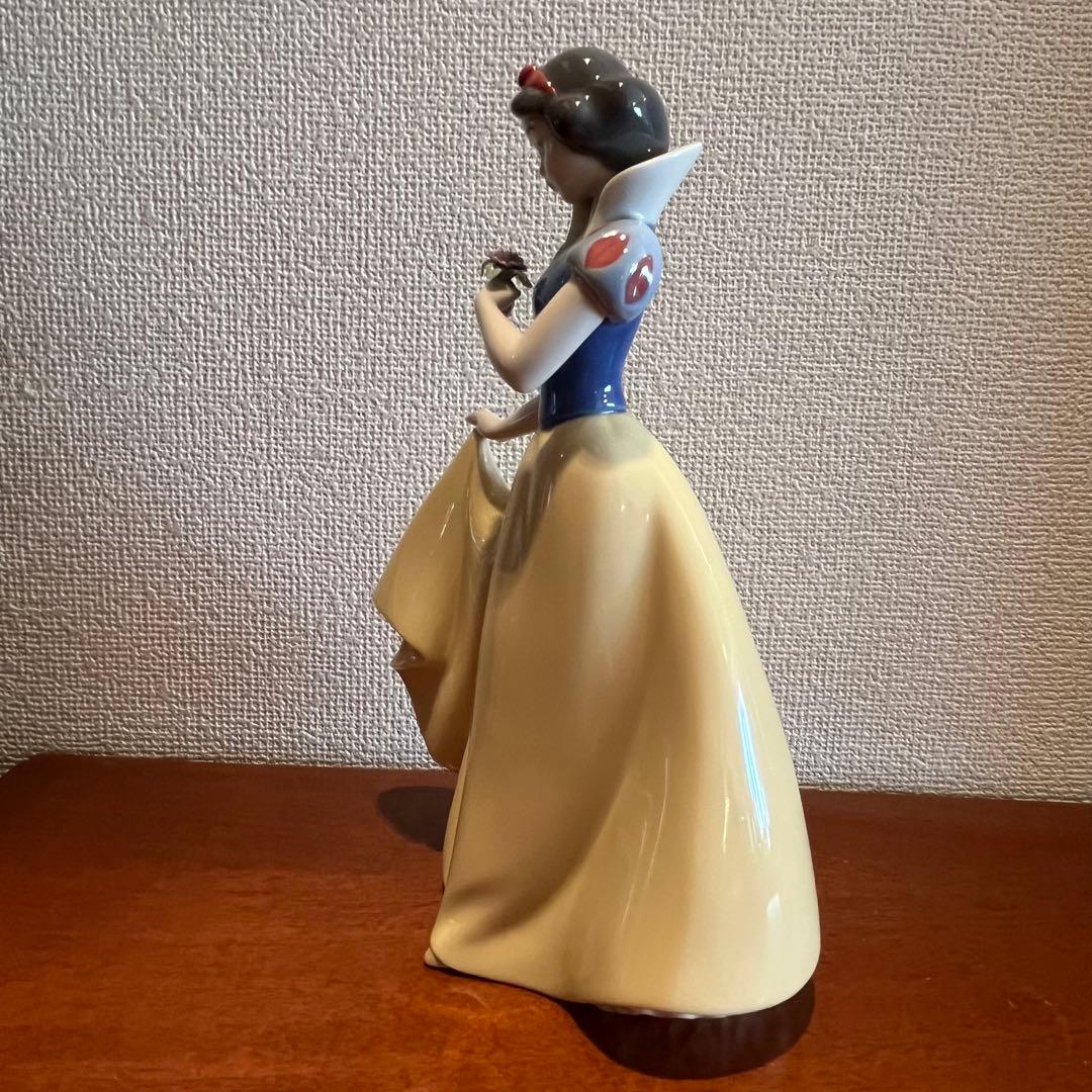 リヤドロ　NAO 白雪姫　ディズニー　陶器　人形　フィギュリン　置物　オブジェ