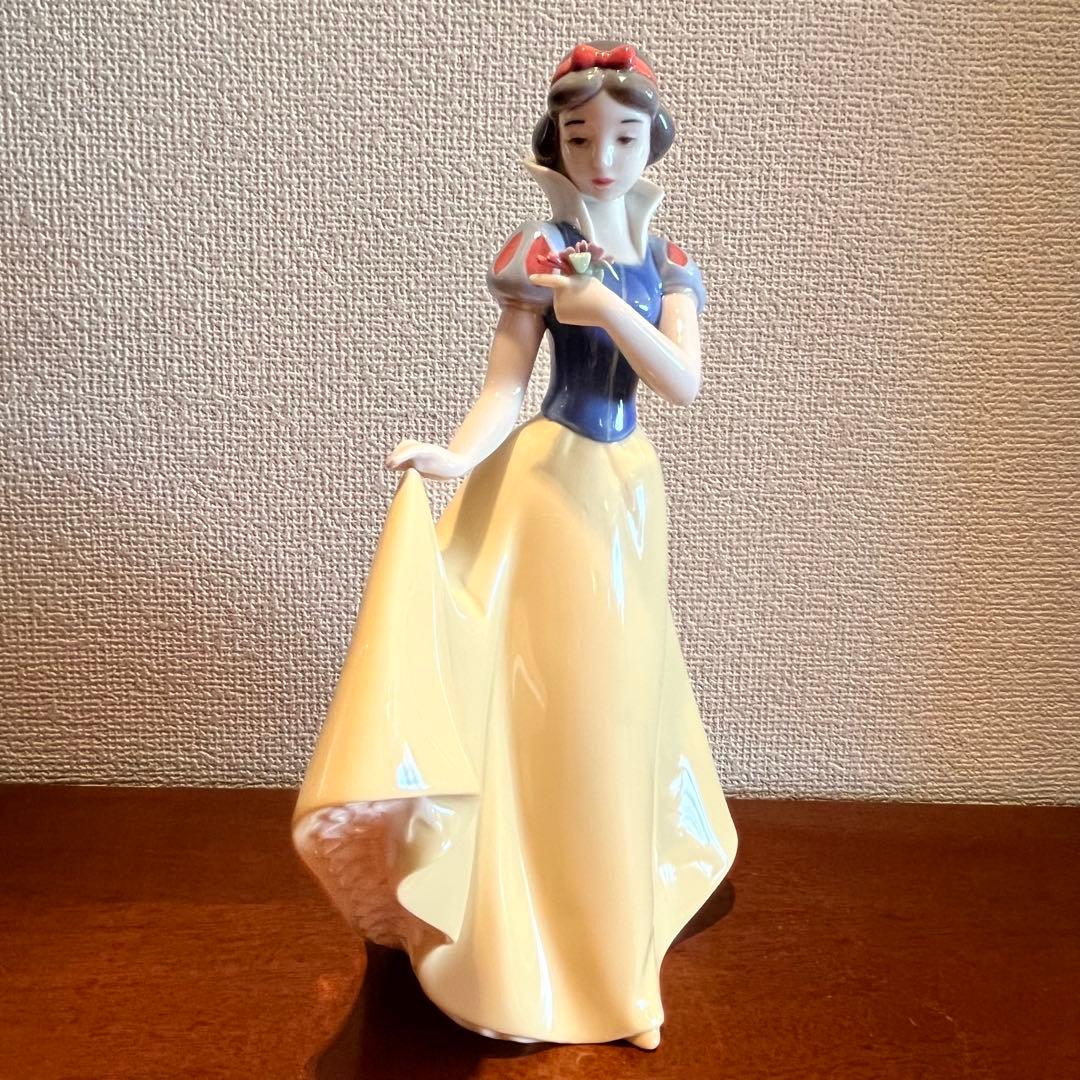 リヤドロ　NAO 白雪姫　ディズニー　陶器　人形　フィギュリン　置物　オブジェ