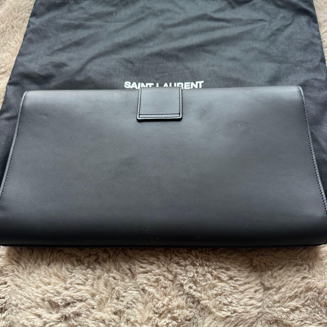 イヴ・サンローラン　レザー クラッチバッグ