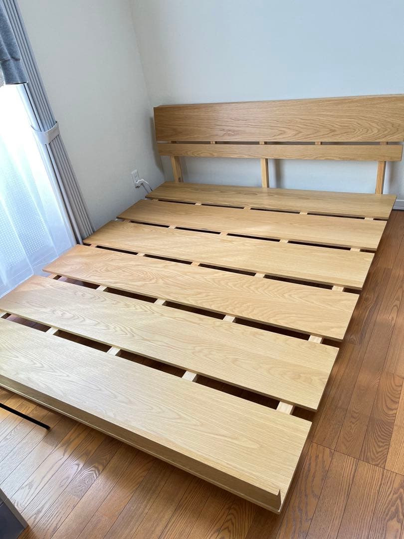 ニトリ　ベッドフレーム　クイーン