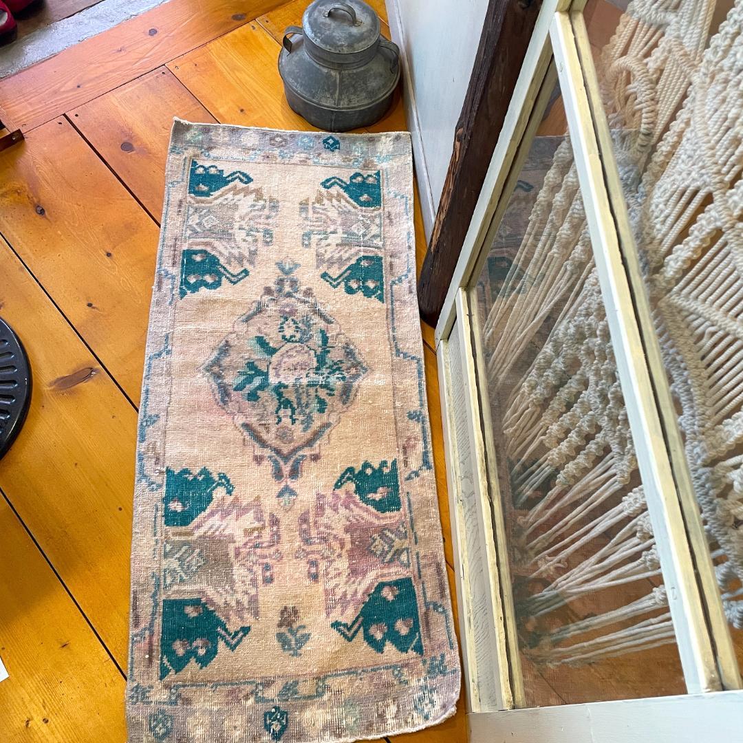 トルコ製ヴィンテージラグ49×113cmピンクベージュ玄関マットドアマット323