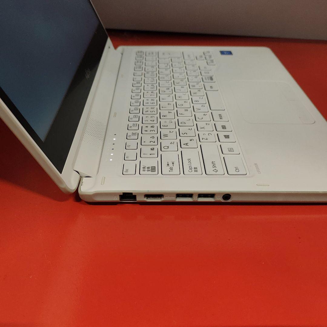 ノートパソコン Windows11　オフィス付き　爆速SSD搭載 富士通