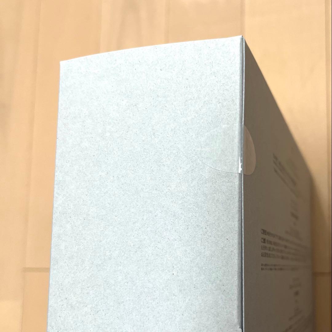 【新品未使用】クレドポーボーテ ラディアンスギフト2024 ブルーブラック